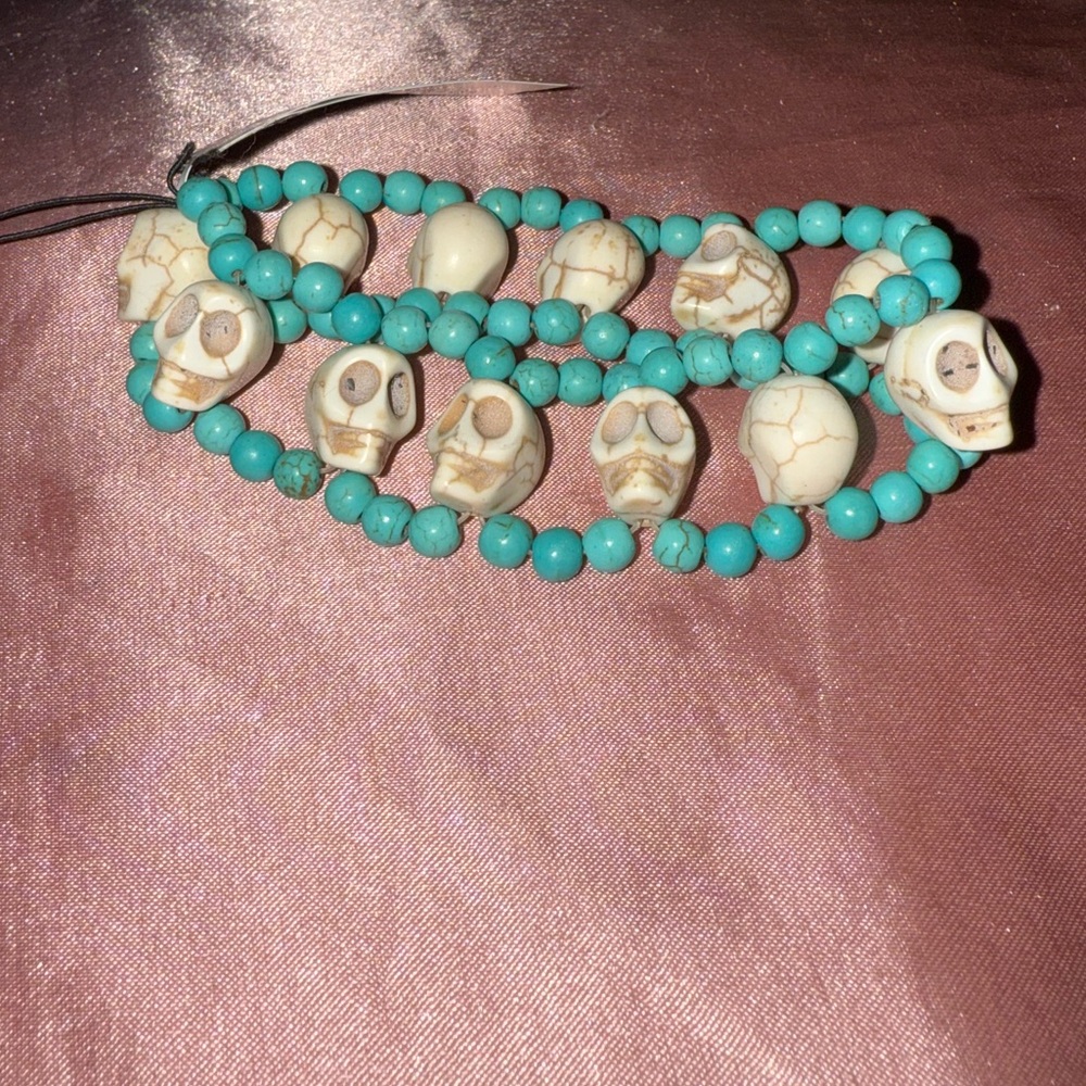 Genuine Howlite Stone Skull Bracelet